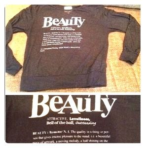 A black half sleeve off the shoulder shirt!