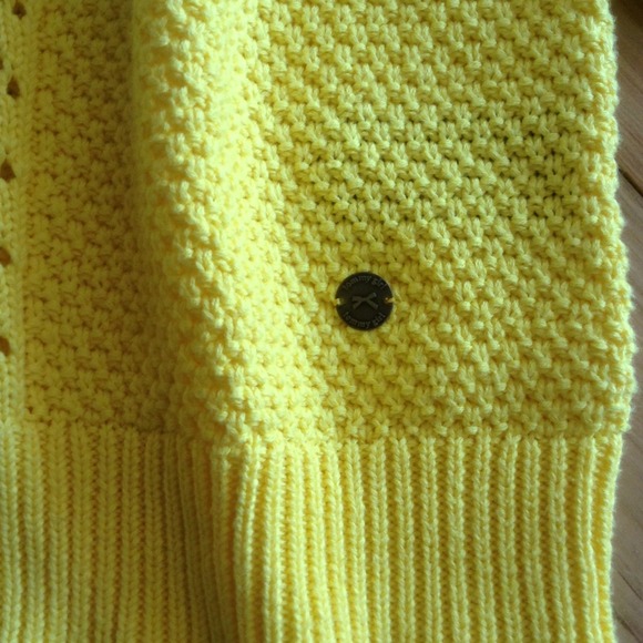 SOLD IN BUNDLE. - Picture 3 of 4