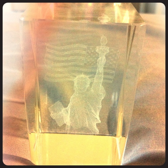 🔶REDUCED🔶Clear Statue of Liberty crystal - Picture 1 of 1