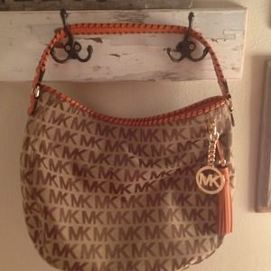 Like new MK bag/ tan, brown and orange