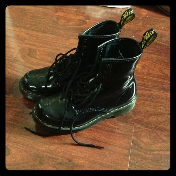 🎉REDUCED🎉 Patent doc martens