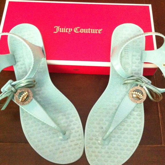 💥SOLD💥Light blue juicy couture sandals.