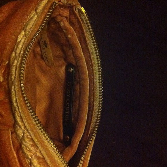 Juicy Couture Pink Wristlet - Picture 2 of 2