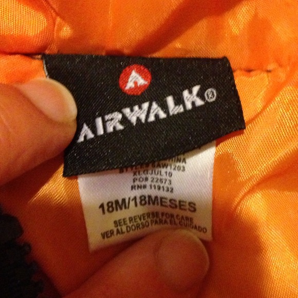 ⛔️SOLD⛔️Fall-Spring outerwear! - Picture 2 of 2