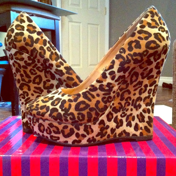 Cheetah Print Wedge. 👠