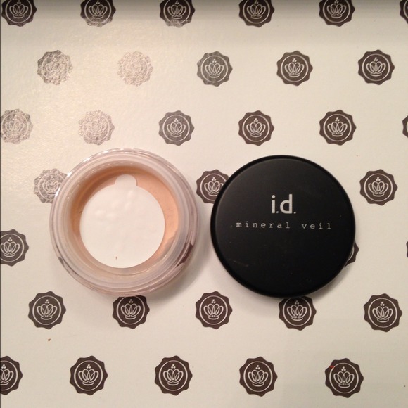 🚫Sold🚫 in bundle bareMinerals Mineral Veil