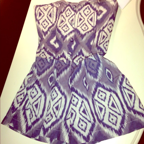 ❌Sold❌🍥 Adorable tribal romper 🍥
