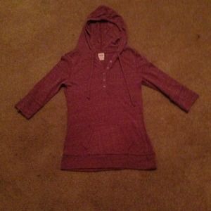 3 quarter length sleeve light weight hoodie