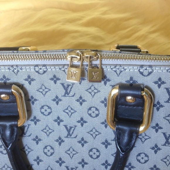 Authentic Louis Vuitton - Picture 4 of 4