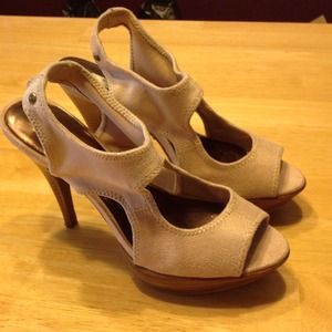 Simply Vera Wang Heels