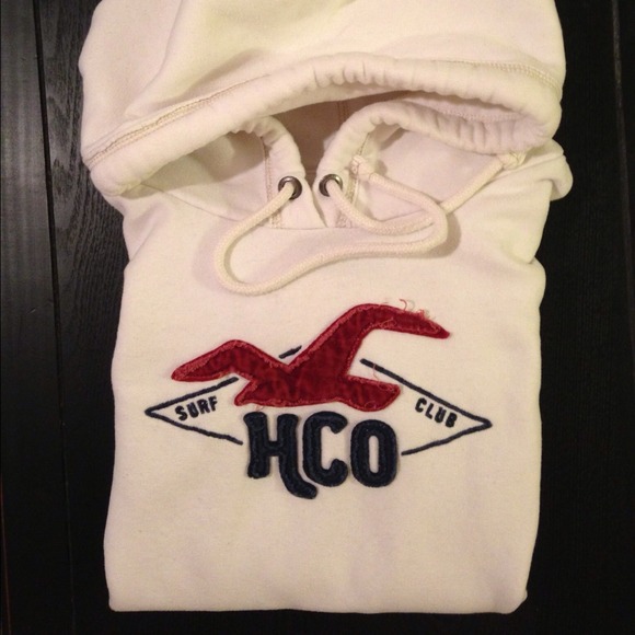 SOLD 🌟🌟Off white Hollister Hoodie size M