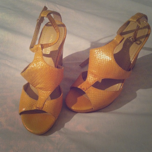 Nine West summer wedges