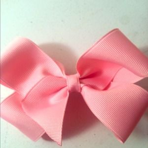 Pink hair bow
