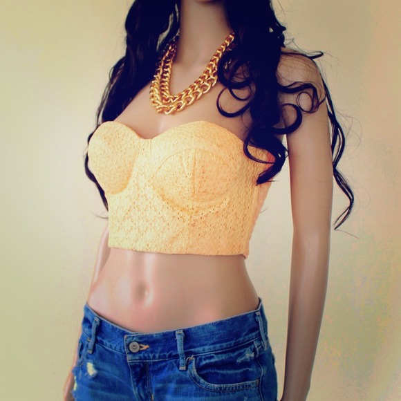 ❌SOLD❌Crop top bralette midriff
