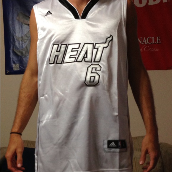SOLD NO LONGER AVAILABLE White Hot Lebron Jersey! - Picture 2 of 3