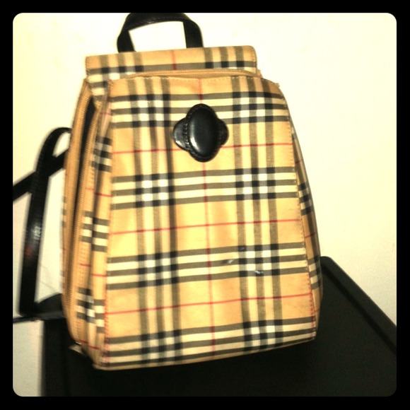 Burberry purse