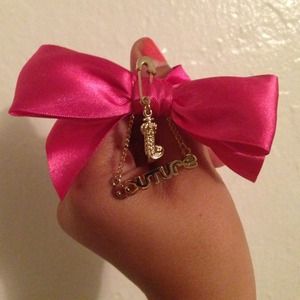 Juicy couture bottle ring