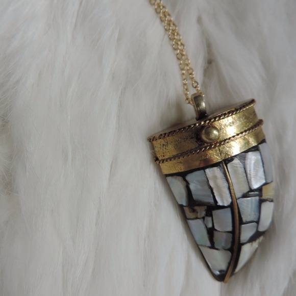 MINA MANTRA "Blanc" Necklace