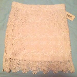 Forever 21 lace skirt