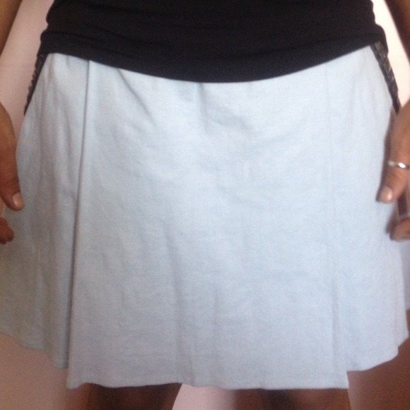 BCBG linen skirt with stud pocket detail - Picture 4 of 4