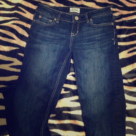 Aeropostale dark wash skinny jean