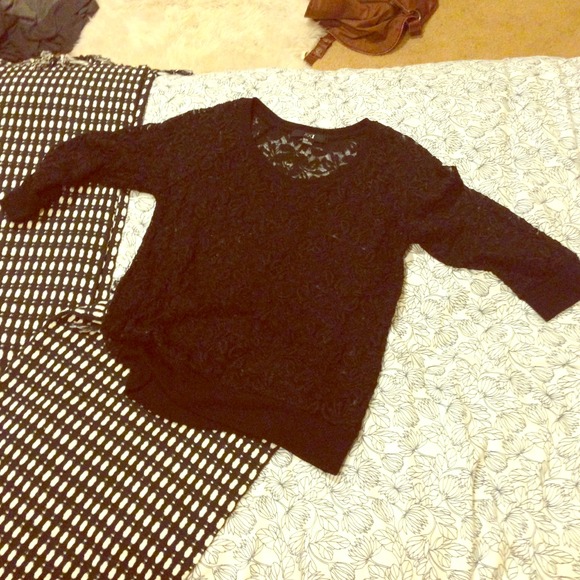 Loose Lace Shirt - Picture 1 of 3