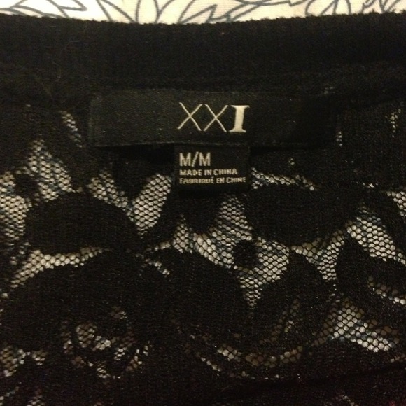 Loose Lace Shirt - Picture 3 of 3