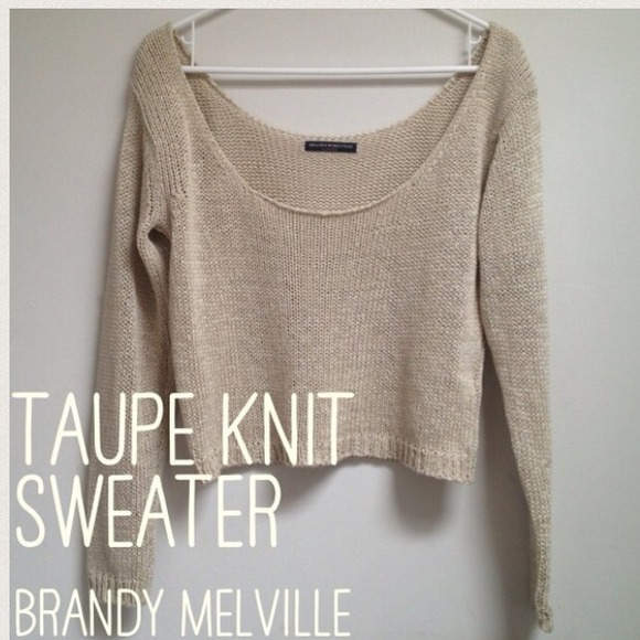 Brandy Melville Sweaters - BRANDY MELVILLE KNIT SWEATER