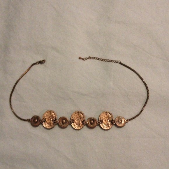 Cache Necklace - Picture 2 of 2