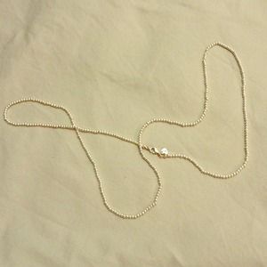 Simple layer necklace