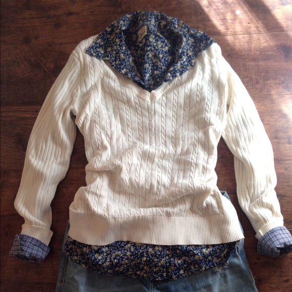 Light cream colored sweater