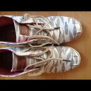 Toms Desert IKat Gray / Grey Wedges