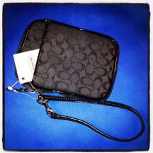 ❌SOLD ❌COACH CAMERA CASE