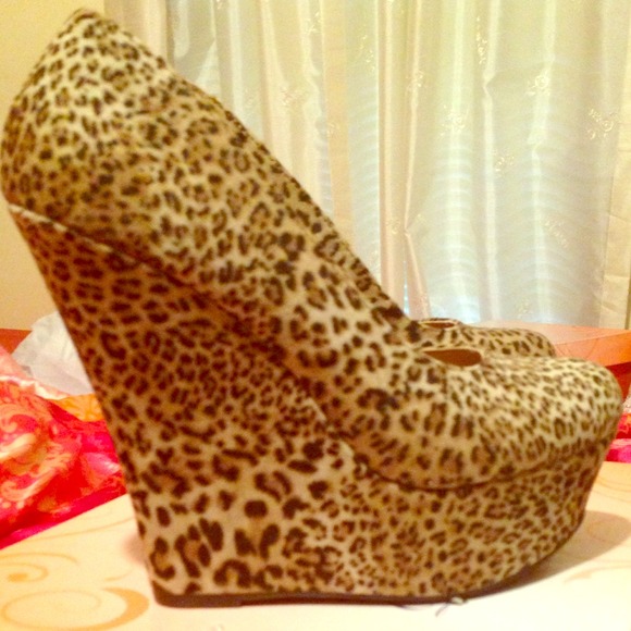 REDUCED!!!!!! Cheetah print suede wedges!