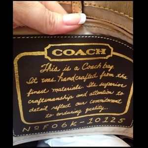 Additional Photos of Coach Tote w/Wallet Set