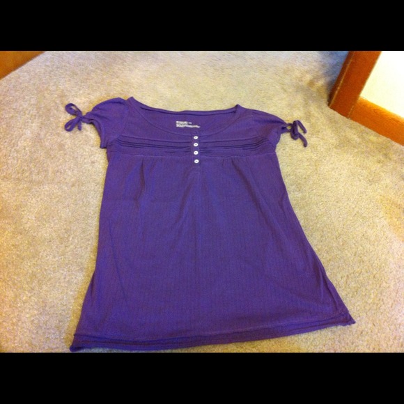 Mossimo supply shirt