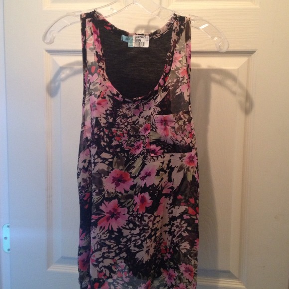 *****SOLD*****Floral top