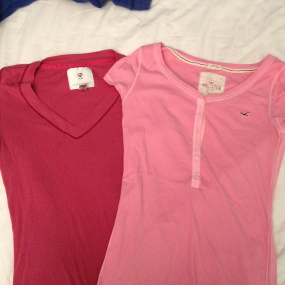 2 Pink Tshirts - a&f and hollister
