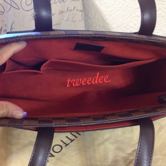 🌺SOLD Locally🌺 💯 Authentic LV Damier Parioli. - Picture 4 of 4