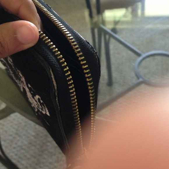 Juicy couture wallet😊😊 - Picture 4 of 4