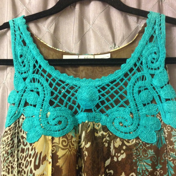 Silk patterned top - Picture 2 of 2
