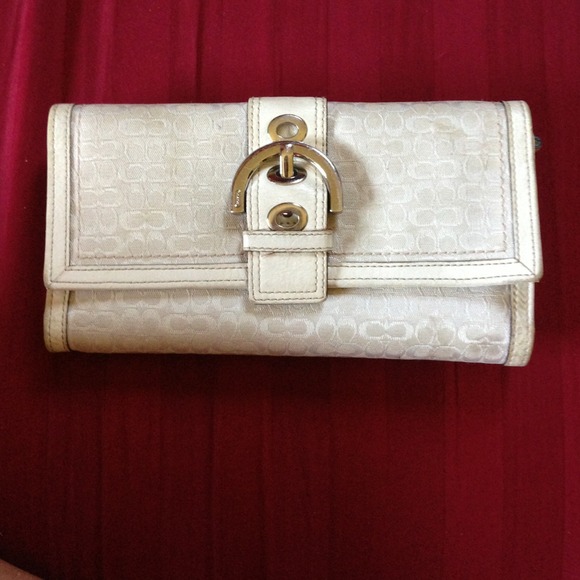 ⚠SOLD⚠Authentic Coach Wallet
