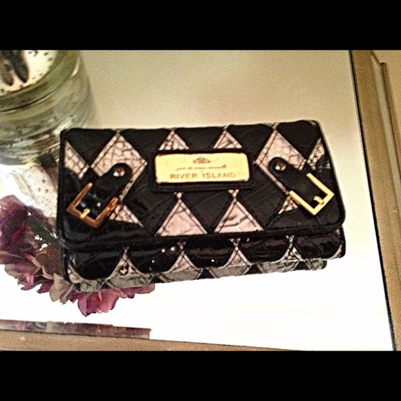 SOLD!!!Authentic River Island Wallet - Picture 1 of 4
