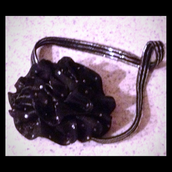 NWT Kid's Black Stretch Headband+Silver Sparkle Rosette! - Picture 1 of 2