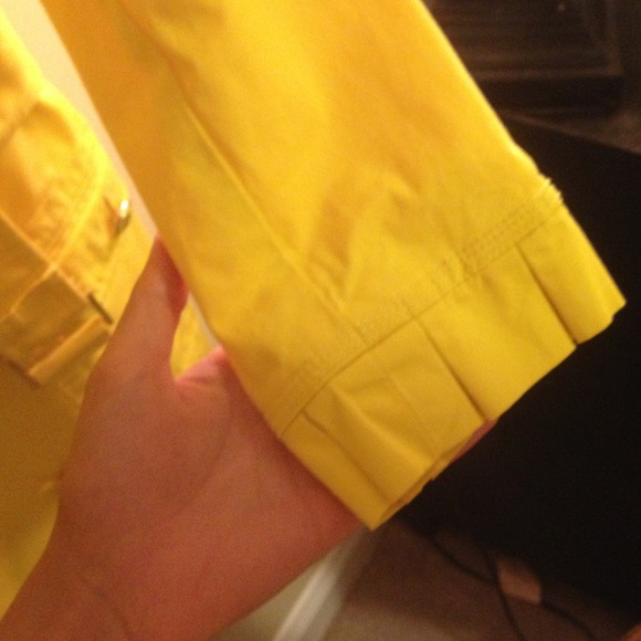 Authentic Juicy Couture trench coat - Picture 4 of 4