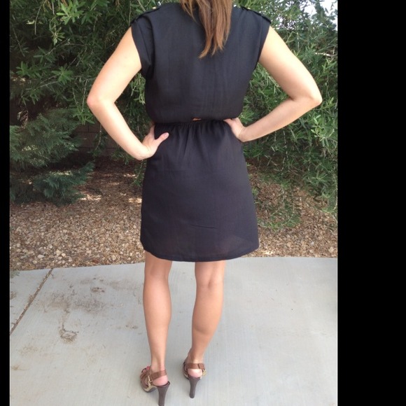 🚫SOLD🚫Forever21 black dress - Picture 2 of 4