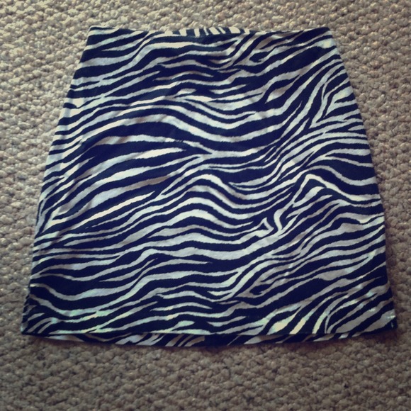 Super cute zebra print mini skirt
