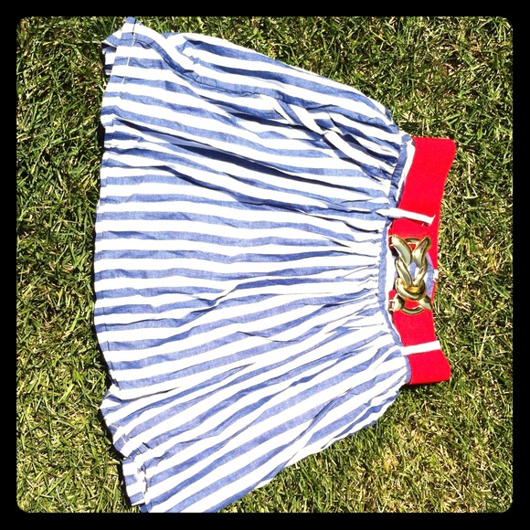 Forever 21 short skirt