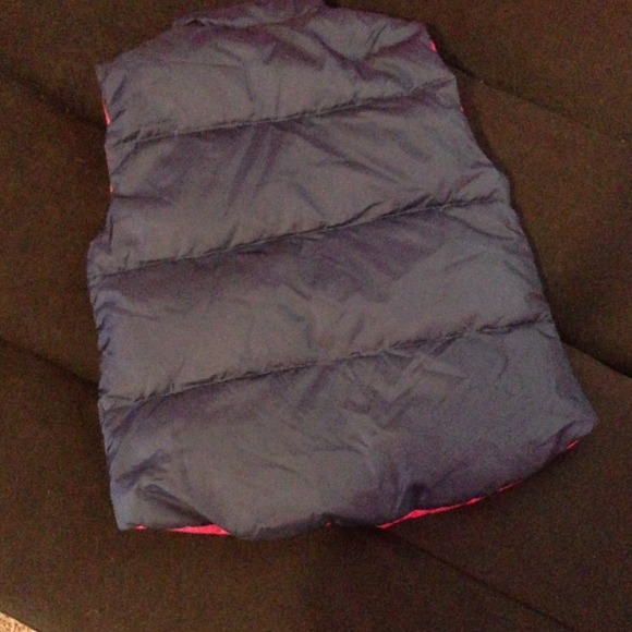 ***SOLD***A reversible pink and navy blue vest - Picture 4 of 4