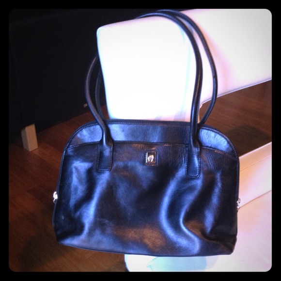 Vintage Black Leather Etienne Aigner Handbag